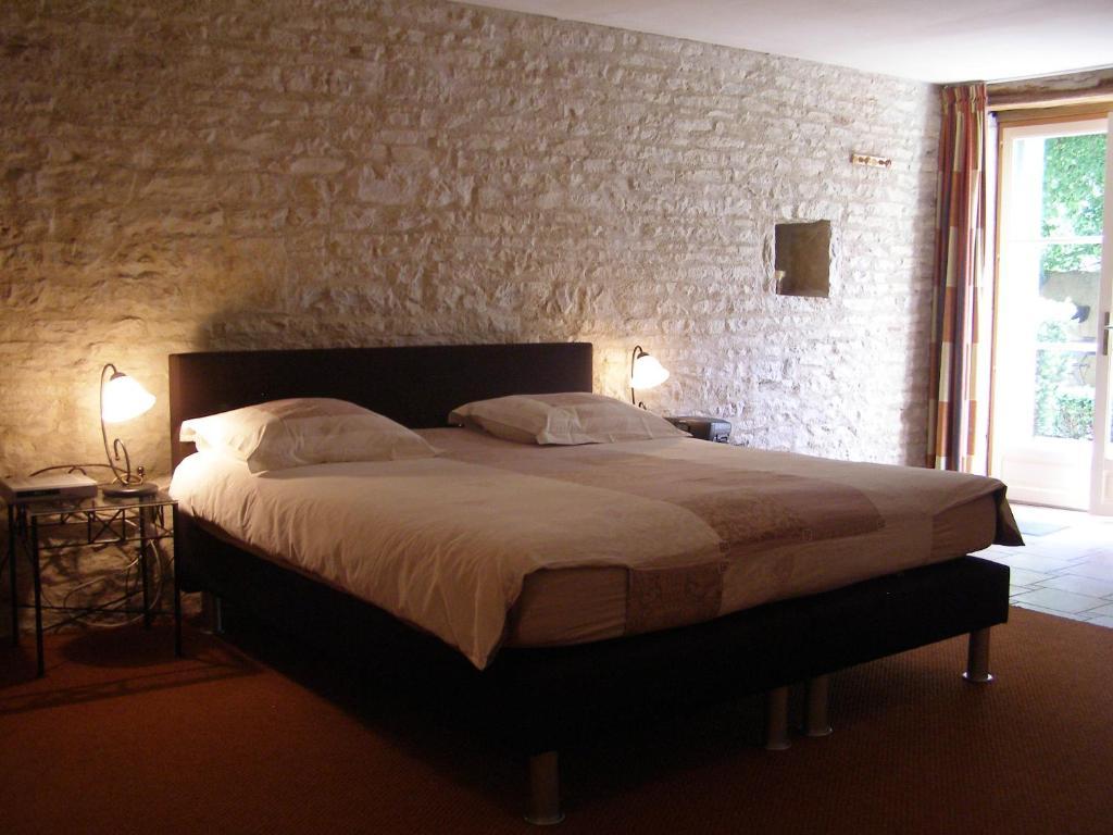 Charme Hotel La Dominotte Demigny Habitación foto