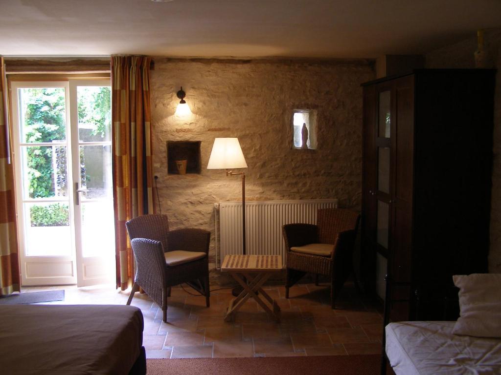 Charme Hotel La Dominotte Demigny Habitación foto