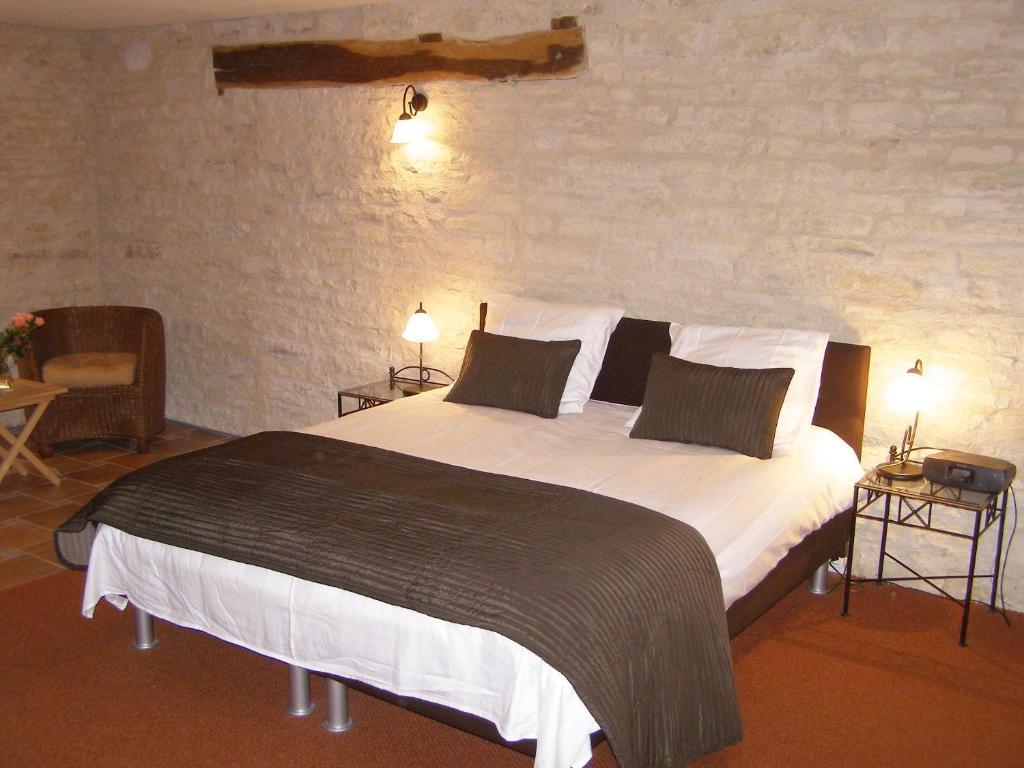 Charme Hotel La Dominotte Demigny Habitación foto